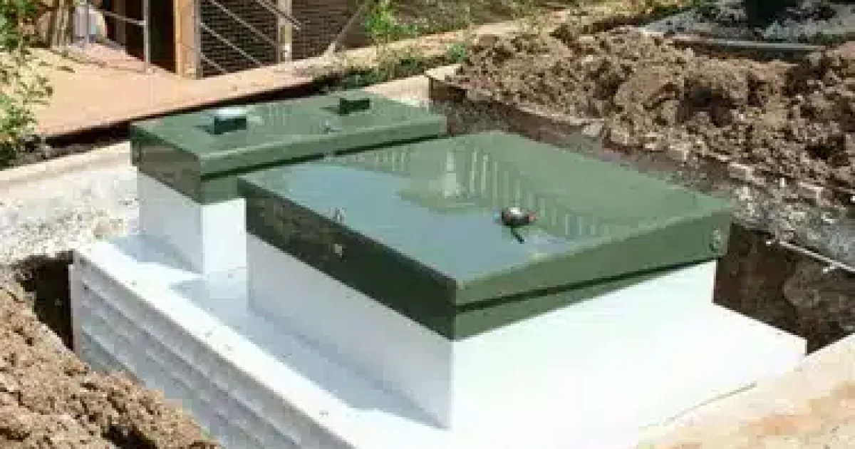 Below-ground tank system installation for efficient underground water storage and space-saving solution